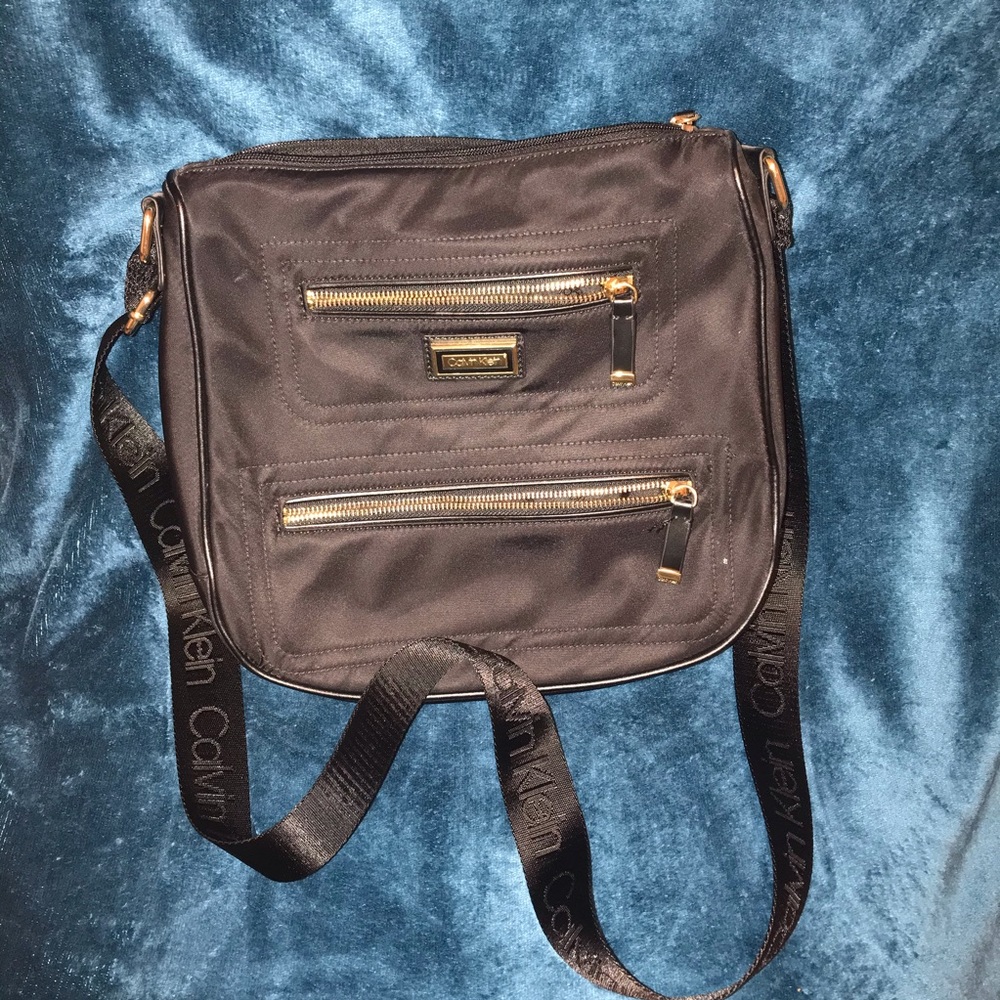 🦋Calvin Klein Crossbody